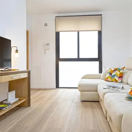-malagasunapts-cervantes Pool&parking Malaga